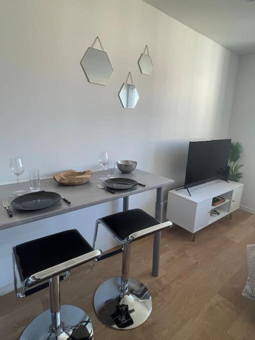 Studio Cosy Rue Alexander Taylor, Wifi, 2 Pers Pau Eksteriør bilde